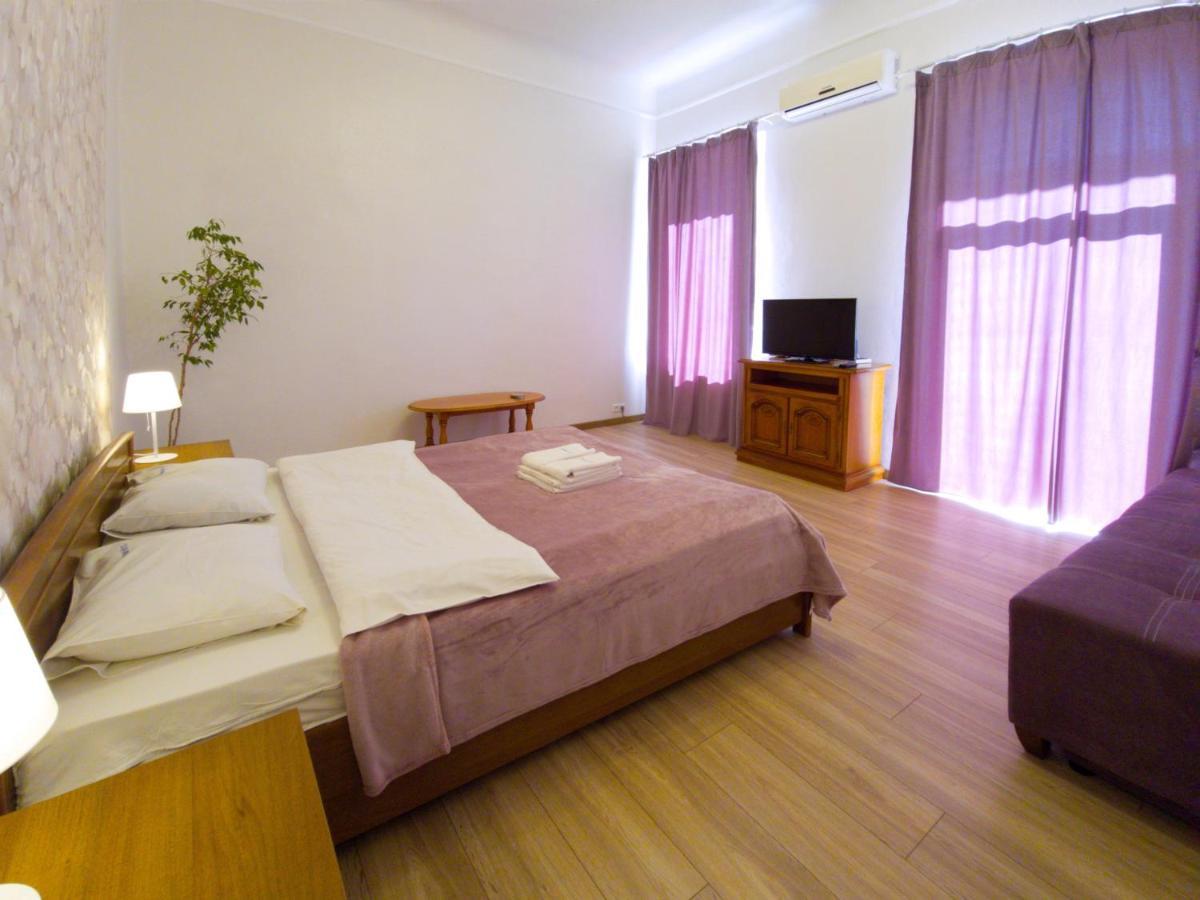 קייב Home-Hotel Apartments On Maidan Nezalezhnosti Square מראה חיצוני תמונה