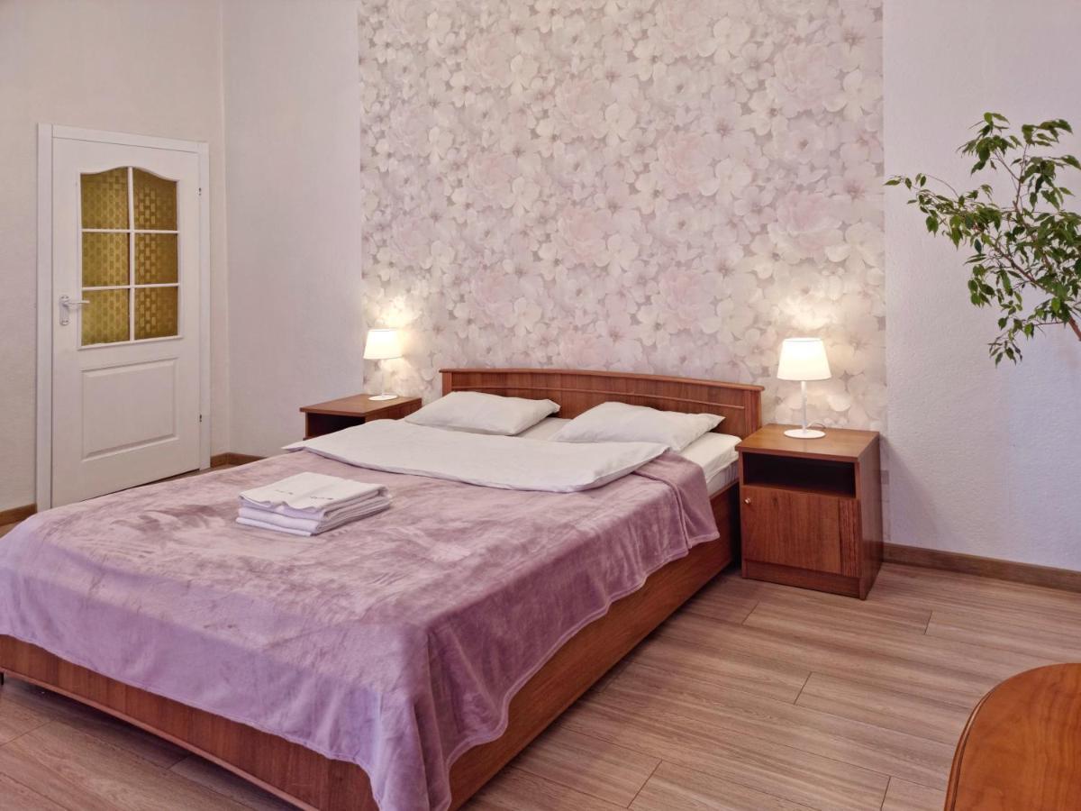 קייב Home-Hotel Apartments On Maidan Nezalezhnosti Square מראה חיצוני תמונה