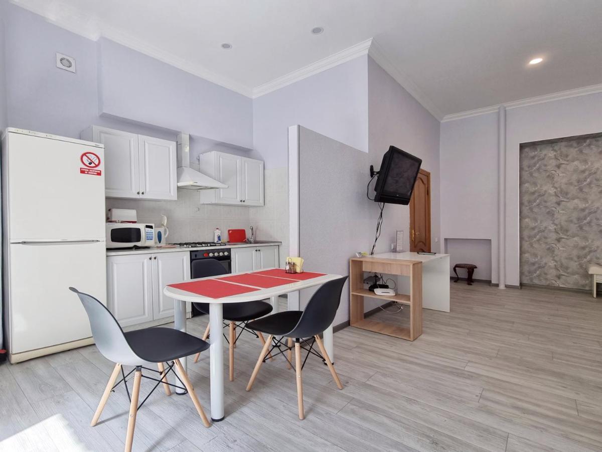 קייב Home-Hotel Apartments On Maidan Nezalezhnosti Square מראה חיצוני תמונה