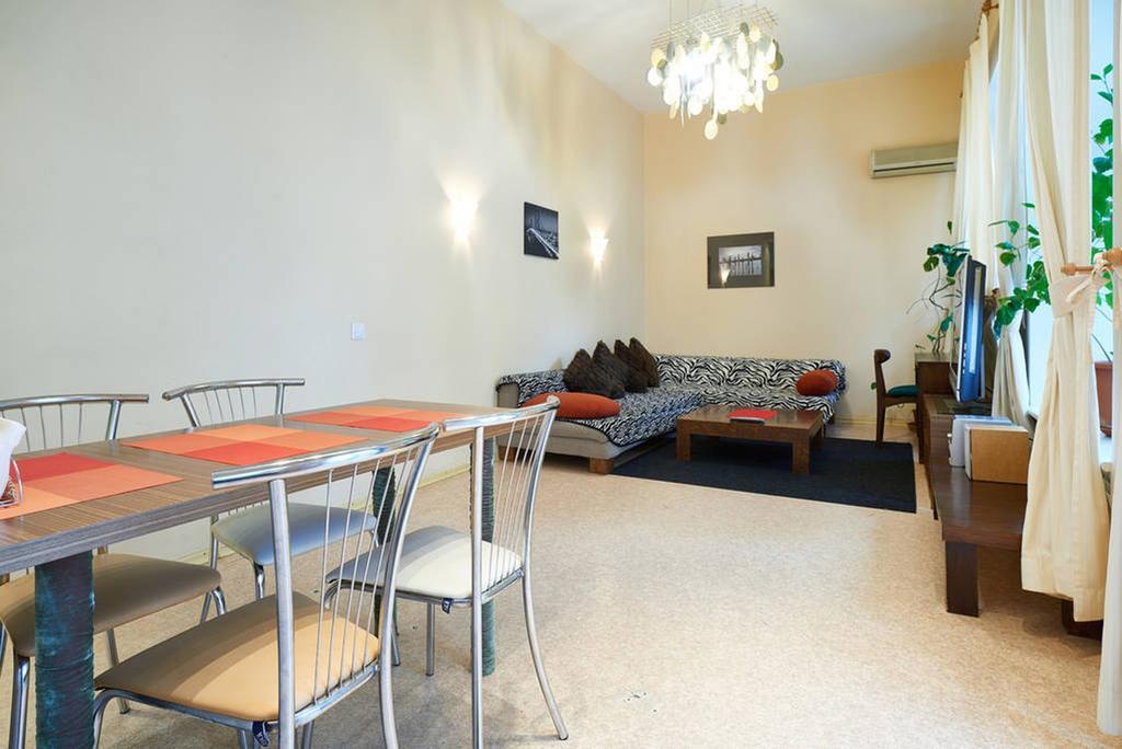 קייב Home-Hotel Apartments On Maidan Nezalezhnosti Square מראה חיצוני תמונה